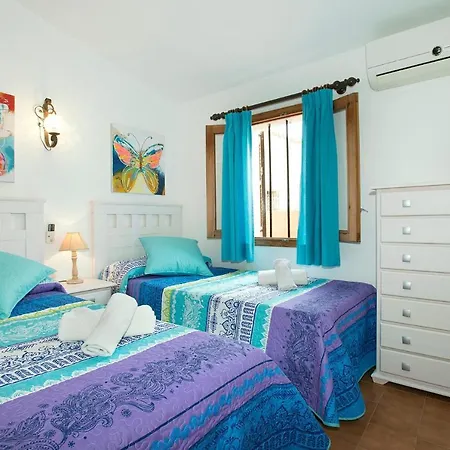 Villa Vinya By